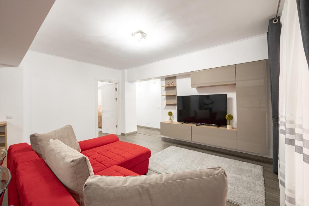 Luxury Ultracentral Piteşti Exterior foto