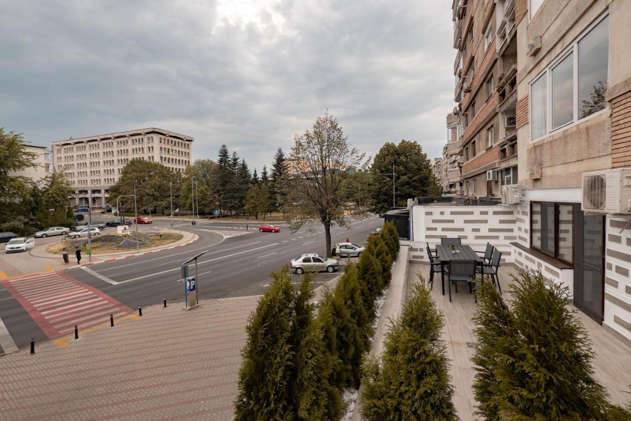 Luxury Ultracentral Piteşti Exterior foto
