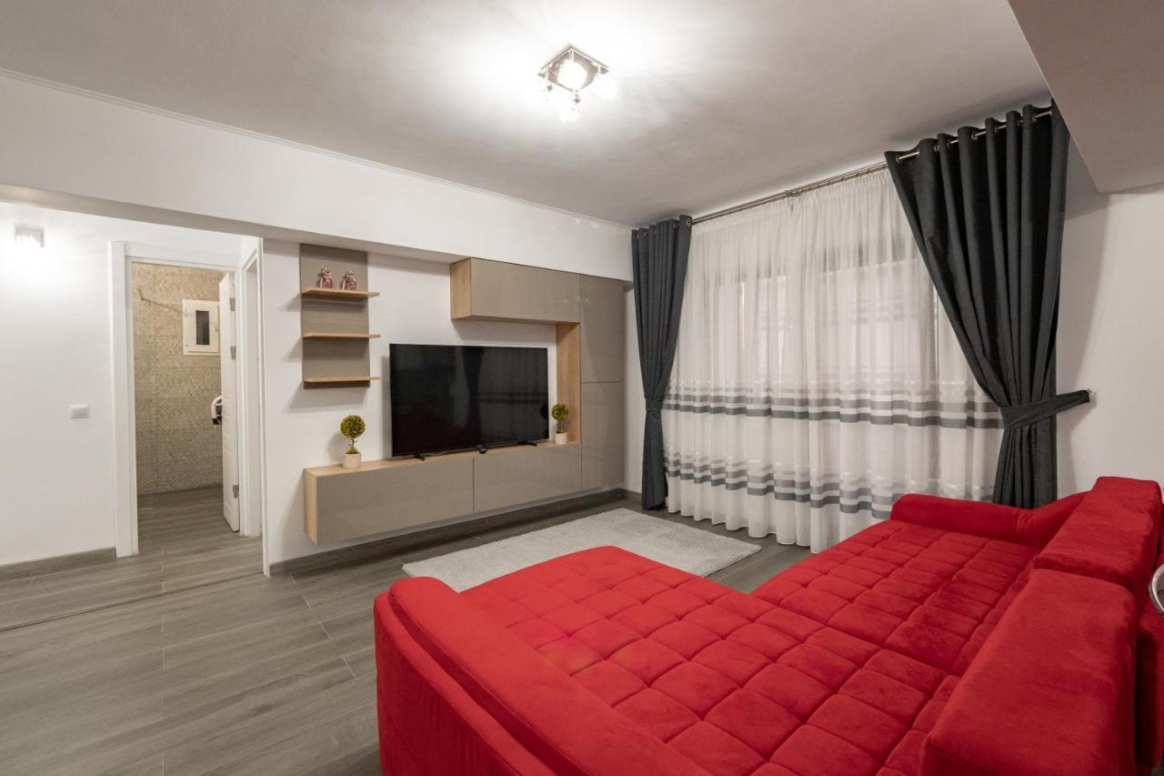 Luxury Ultracentral Piteşti Exterior foto